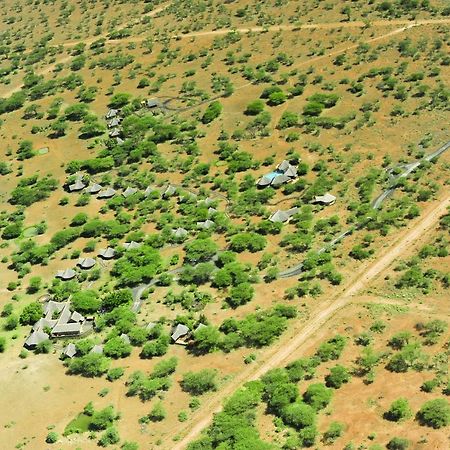 Tsavo West National Park Severin Safari Camp المظهر الخارجي الصورة