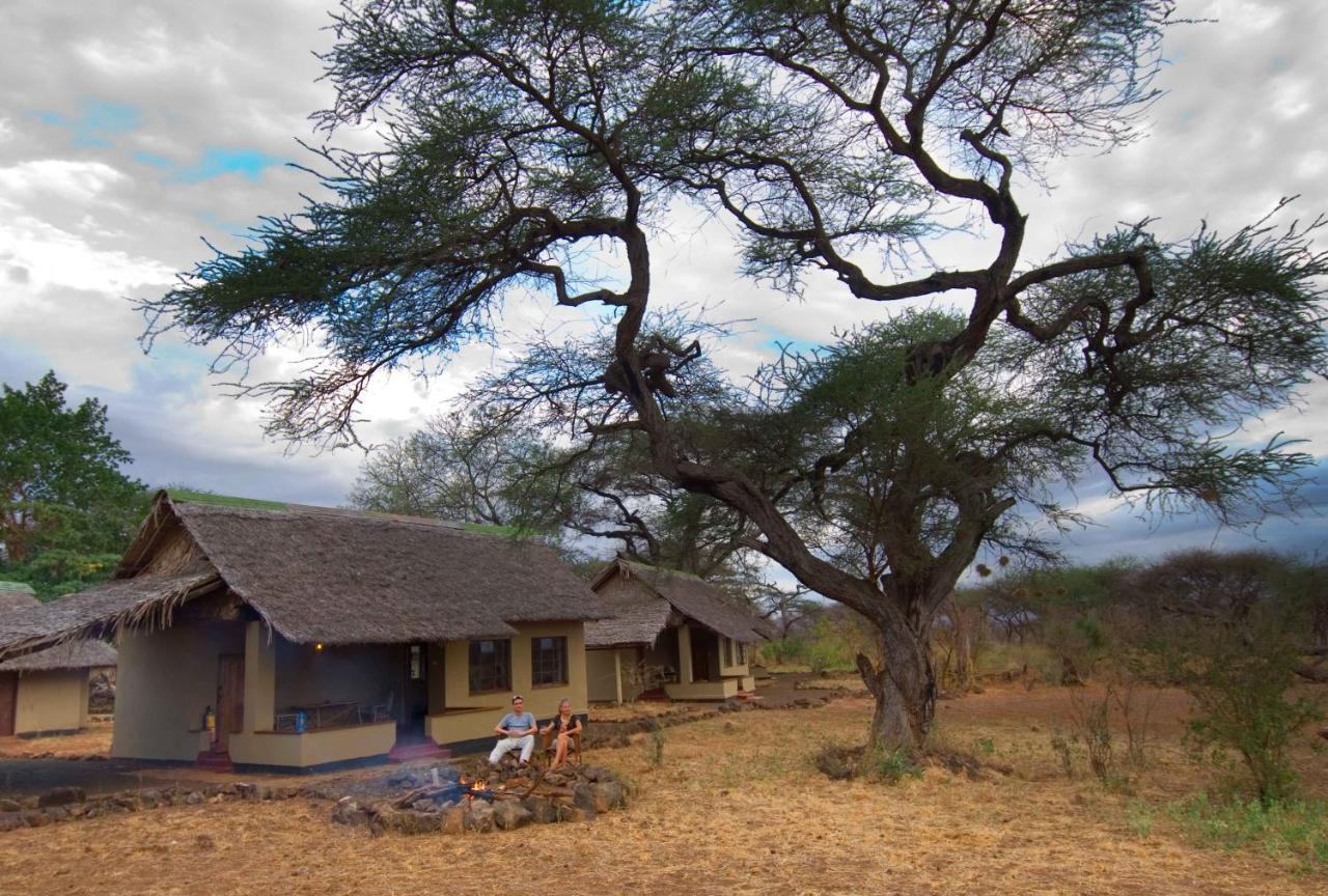 Tsavo West National Park Severin Safari Camp المظهر الخارجي الصورة