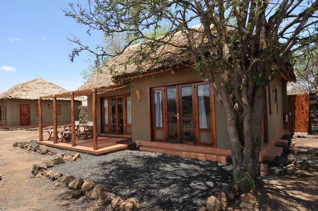 Tsavo West National Park Severin Safari Camp الغرفة الصورة